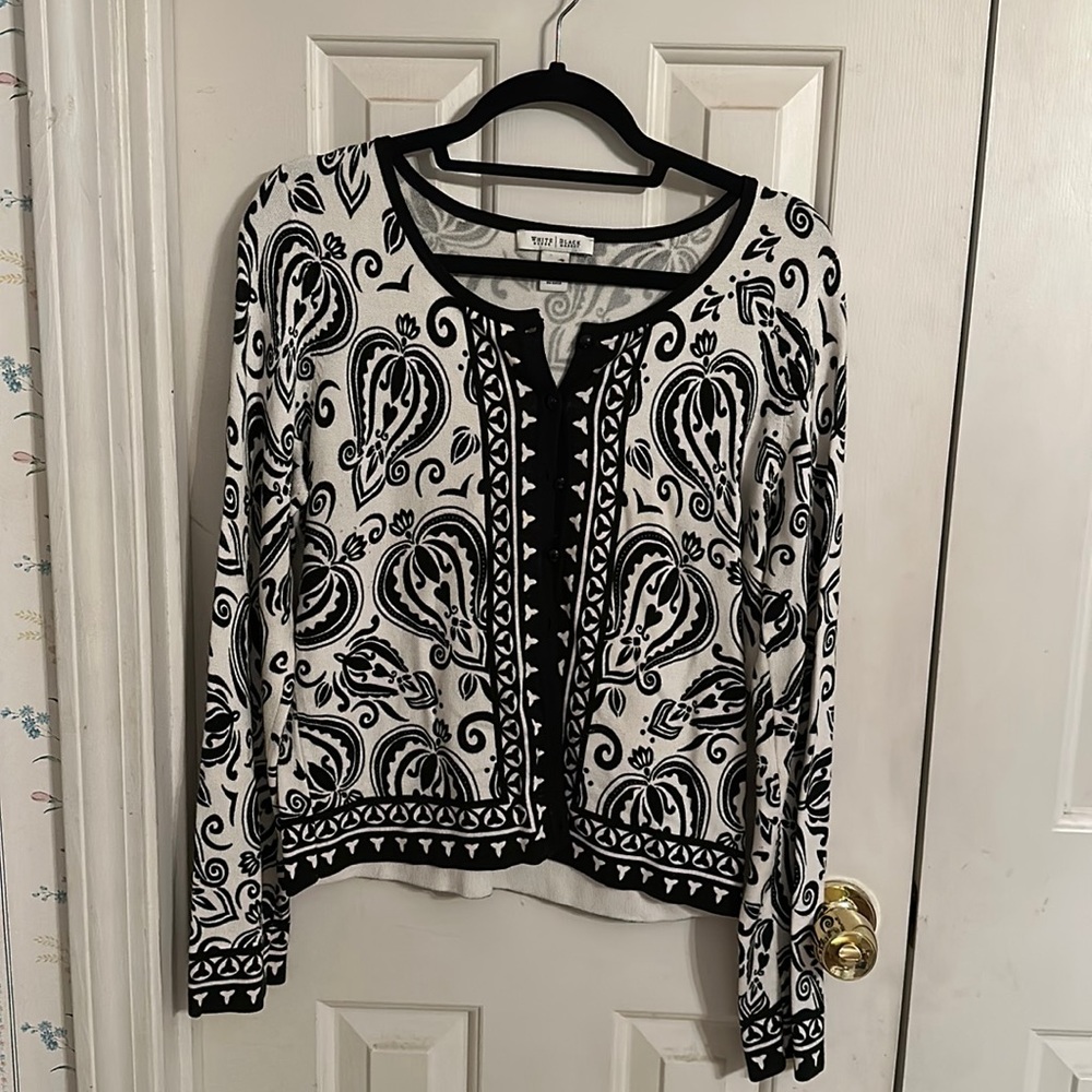 White House Black Market cardigan size Large